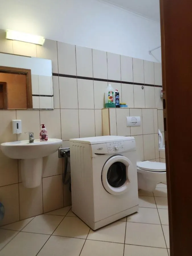 شقة Unique Place In بودابست 0*,  المجر